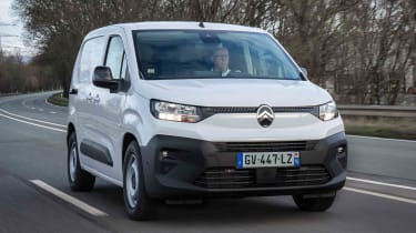 Citroen E-Berlingo - front tracking